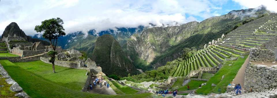 View Panoramic of Machu Picchu