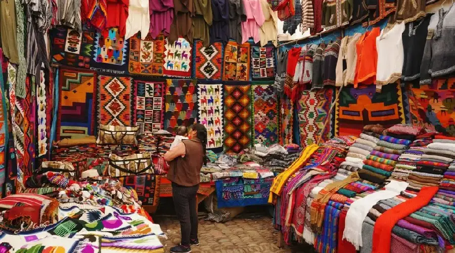 top 10 souvenirs
