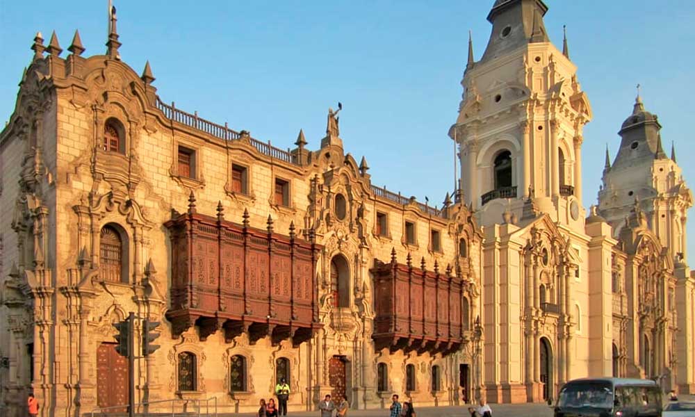 main square in lima active peru 10 days 