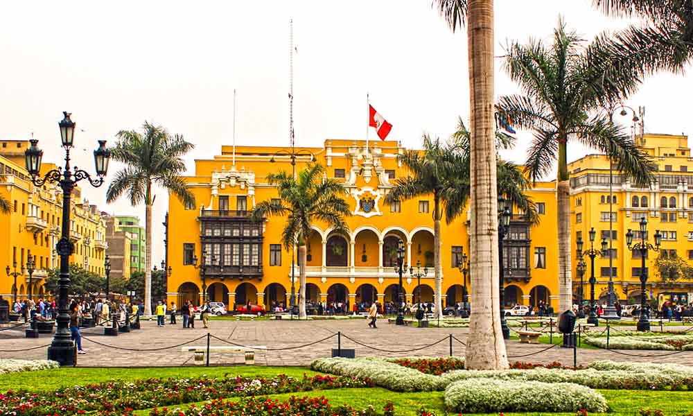 main square in lima  15 days living tourism 