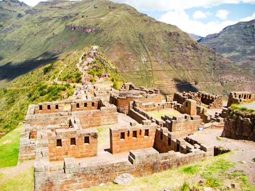 Classic package luxury 18 days tour Cusco circuit 2021