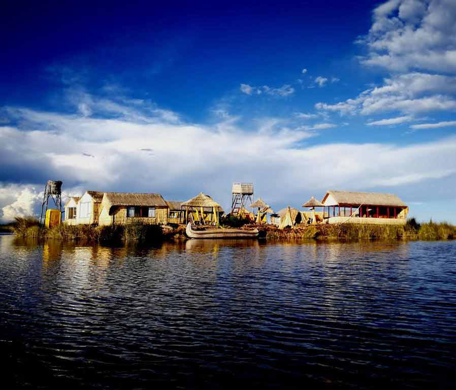 Los uros lodge island tour package 10 living